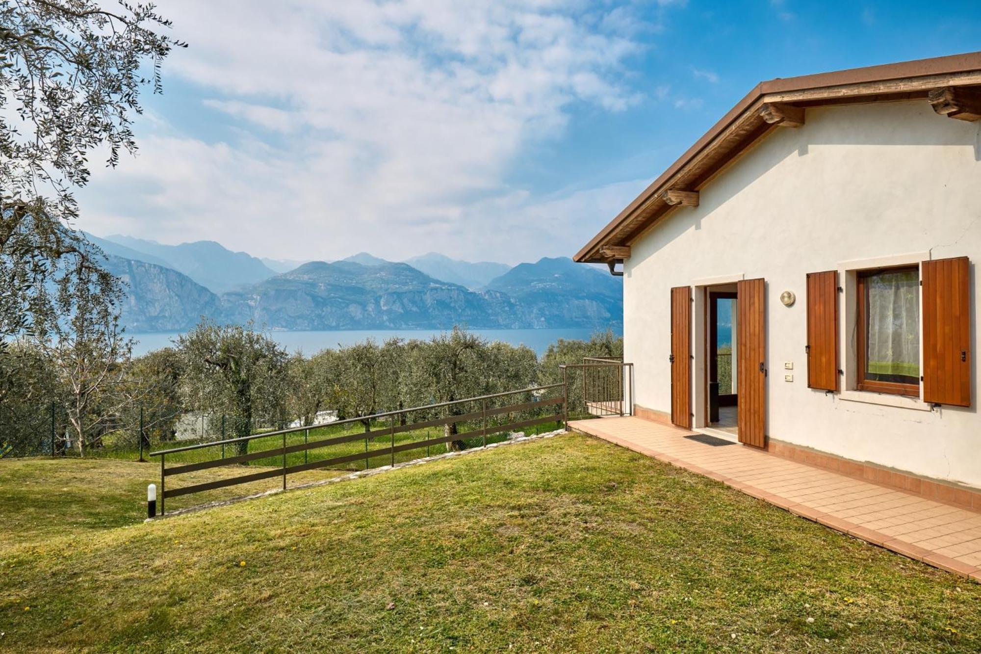 Bellavista Apartment Malcesine Exterior photo